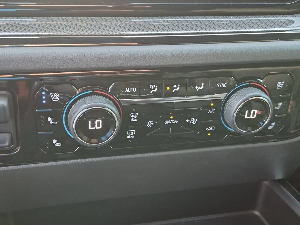 Used 2024 Red Hot Chevrolet ZR2 image 18