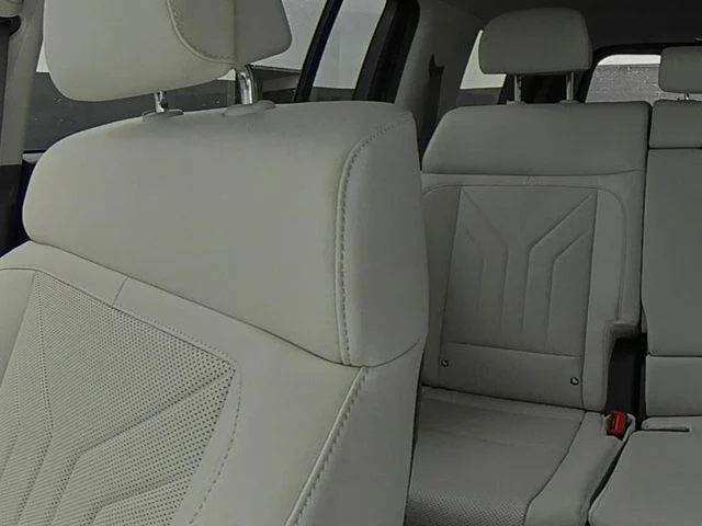 New 2026 Gray Hyundai SEL image 40