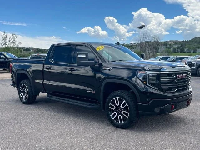 Used 2022 Onyx Black GMC AT4 image 9