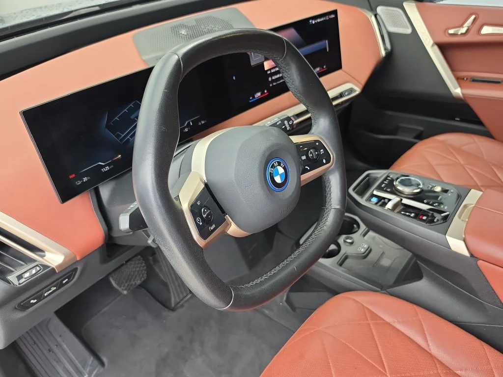 Used 2023 Storm Bay Metallic BMW M60 image 17