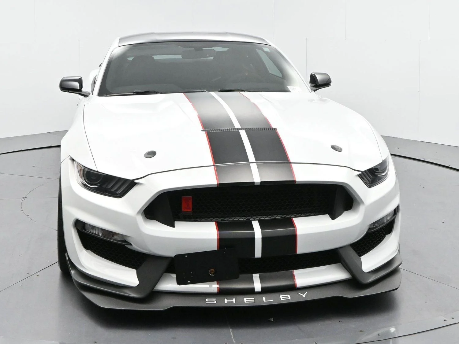 Used 2019 White Ford Shelby GT350 image 2