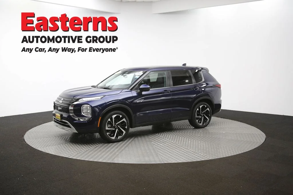 Used 2023 Blue Mitsubishi SE image 59