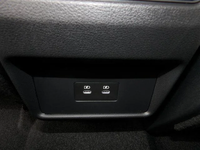 2025 Nissan Rogue SV - Photo 19