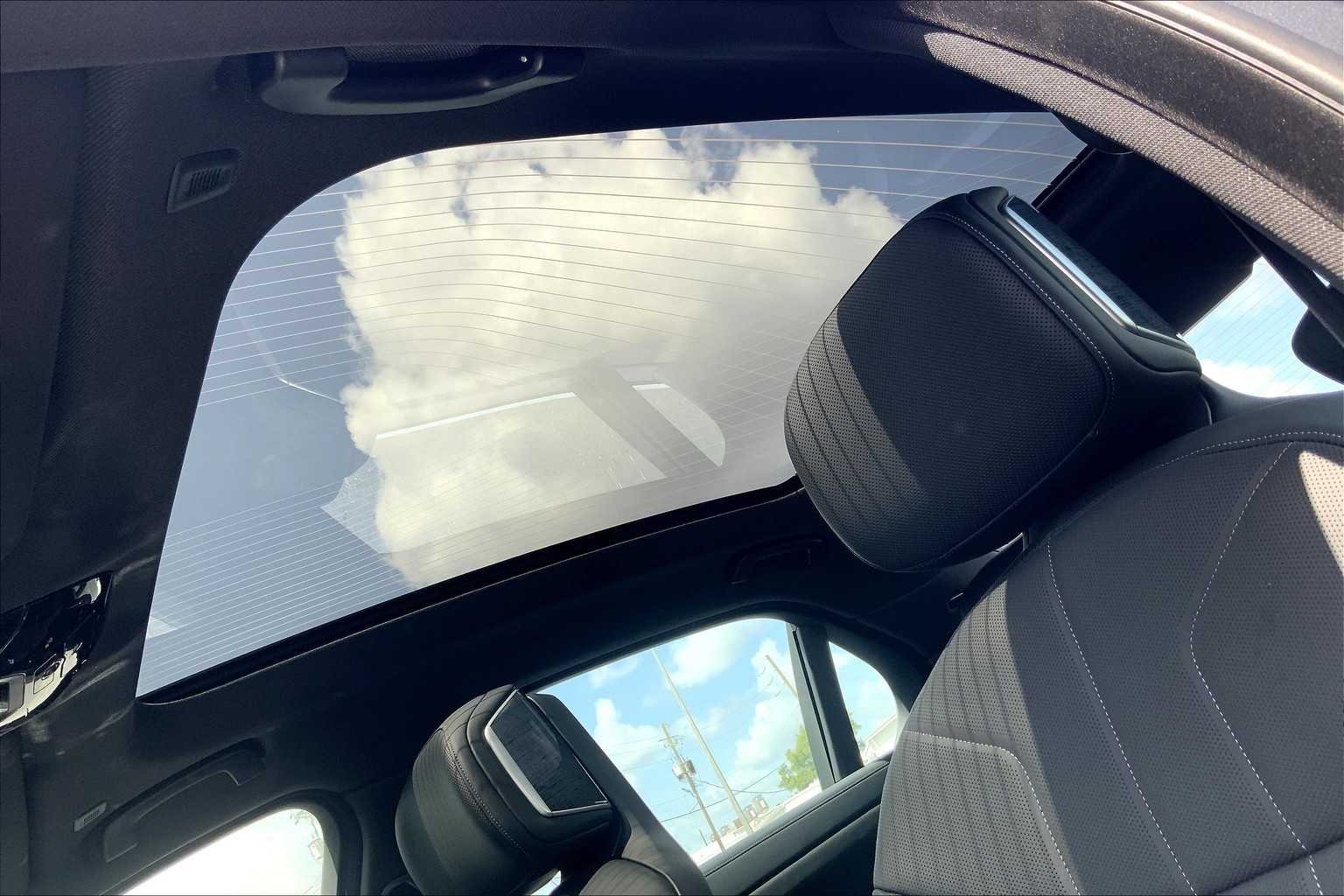 2025 BMW i7 50 - Photo 18