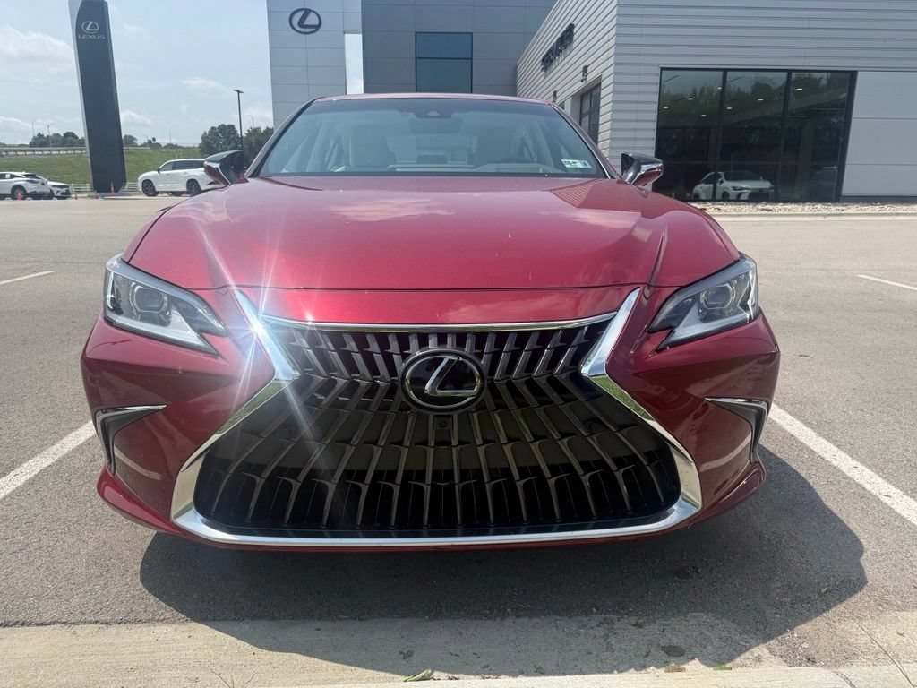 Certified Used 2024 Matador Red Mica Lexus 300h Luxury image 2