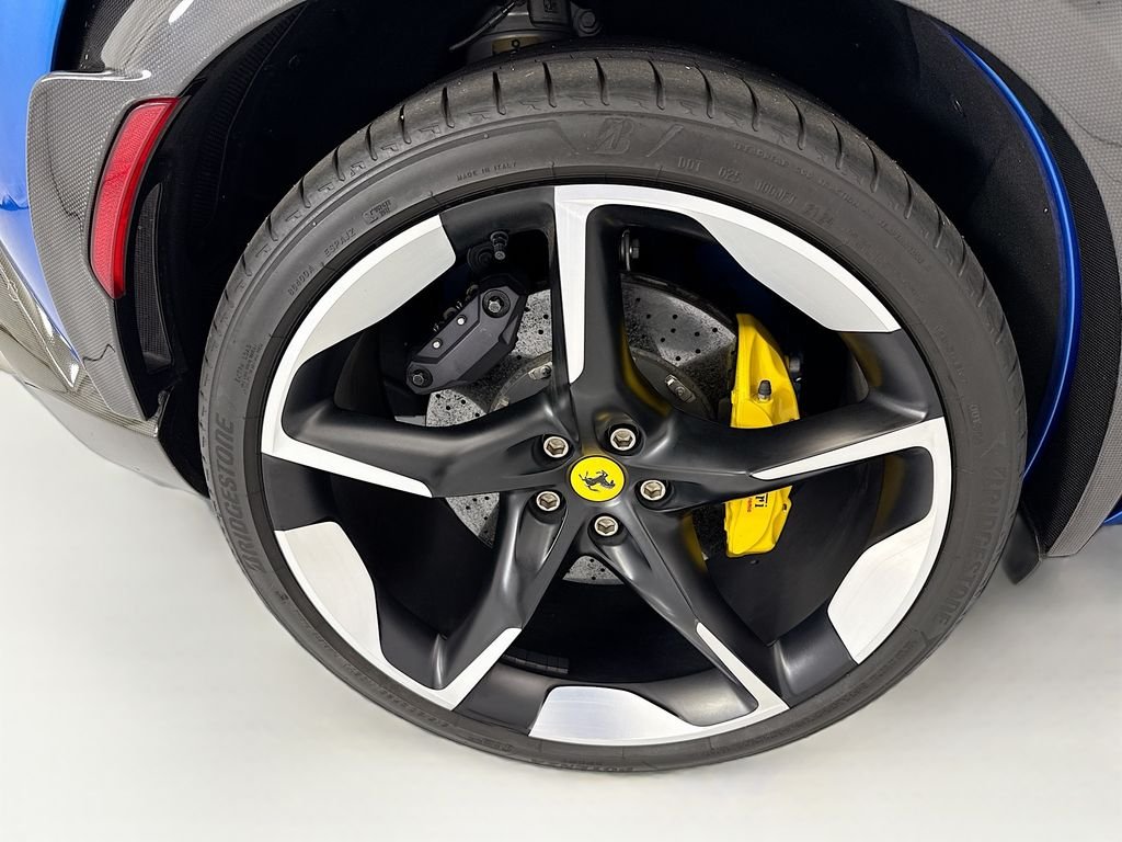 Used 2023 Blu Corsa Ferrari  image 32