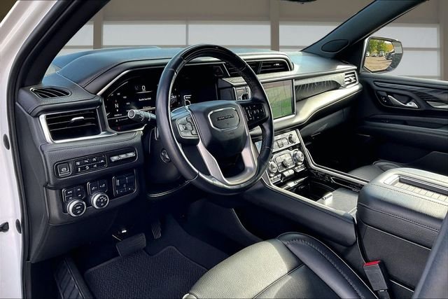 Used 2023 White GMC Denali image 14