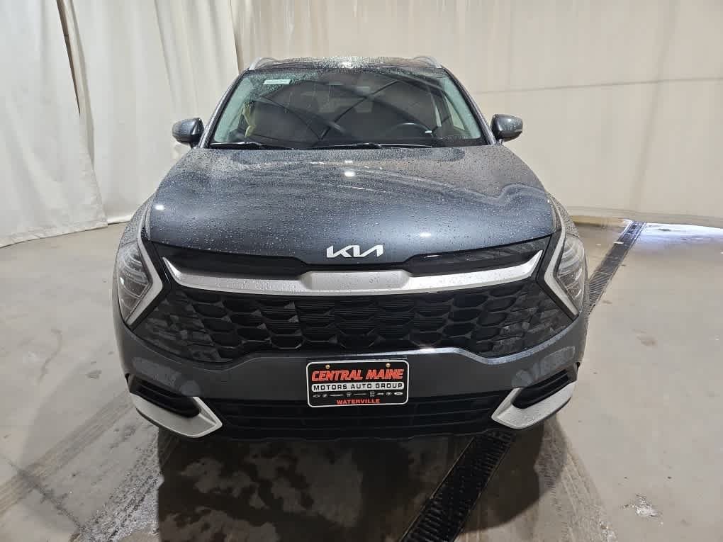 Used 2024 Gravity Gray Kia EX image 9