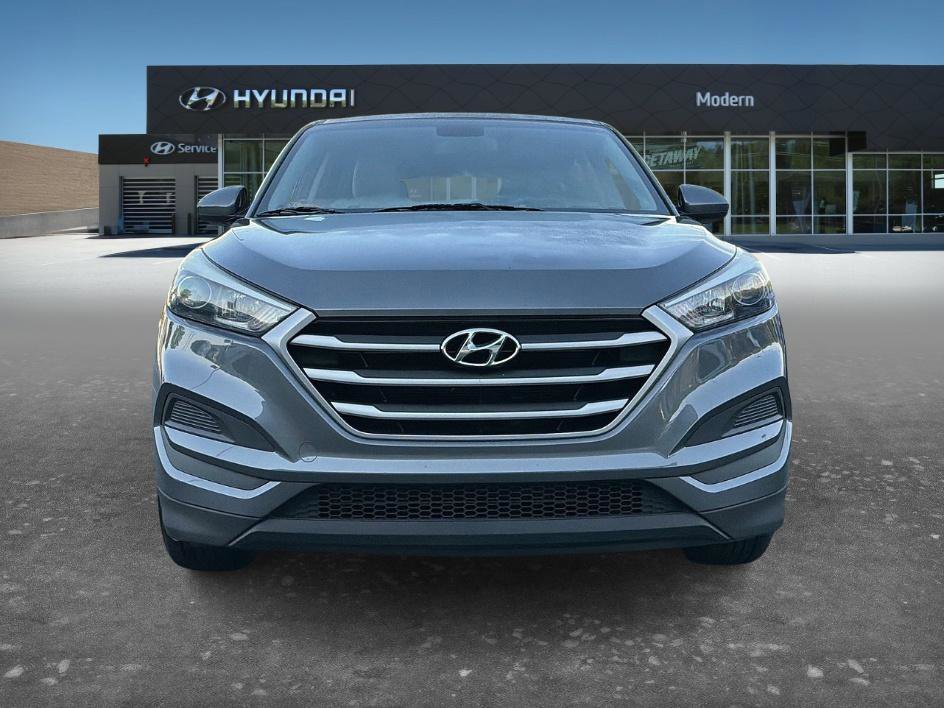 Used 2018 Coliseum Gray Hyundai SE image 2