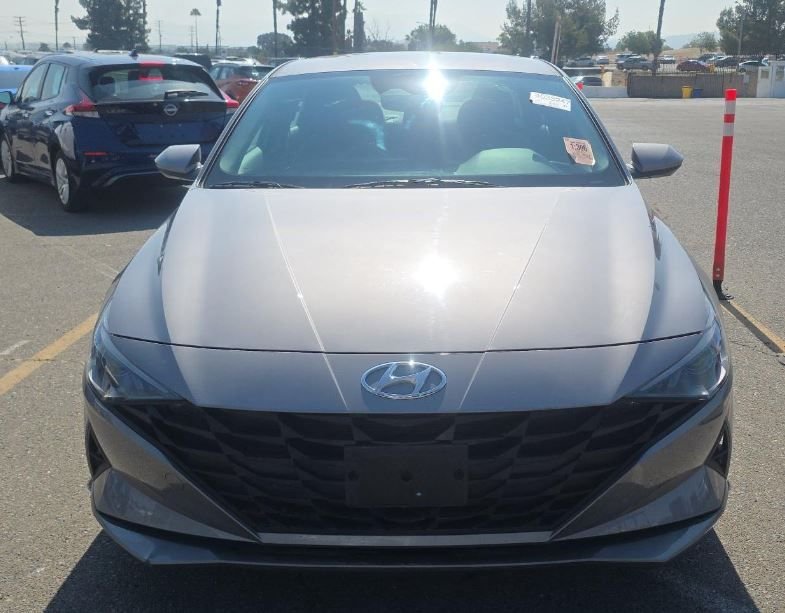 Used 2022 Hyundai Elantra SEL with VIN KMHLM4AG3NU266631 for sale in Kansas City