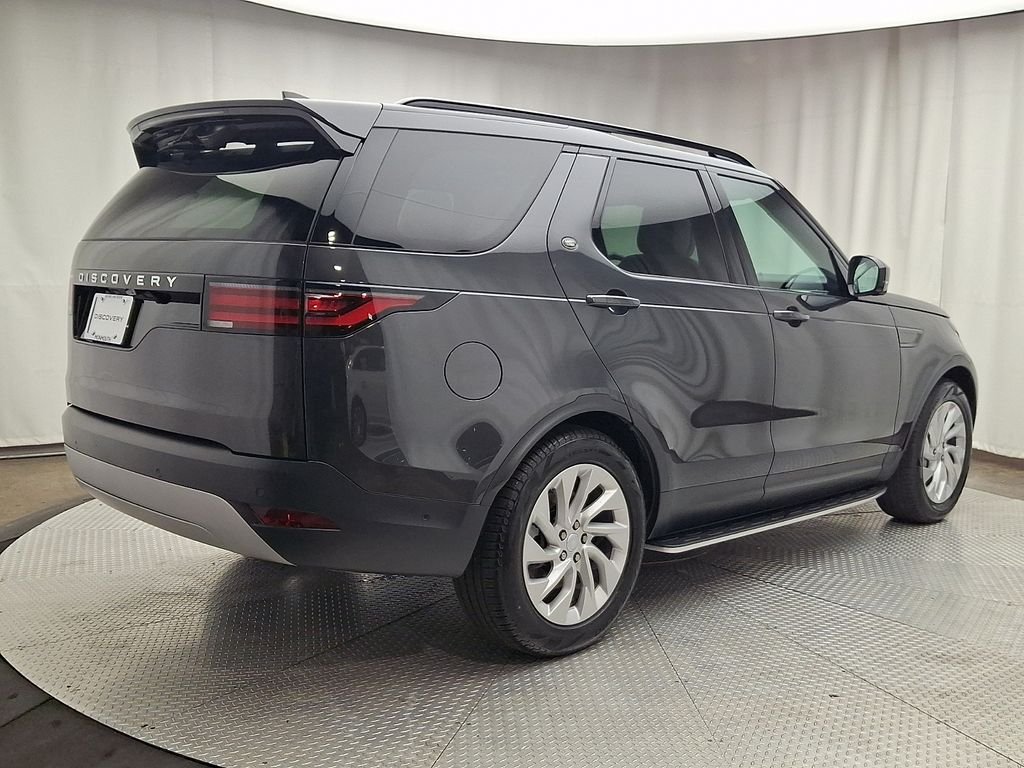 Certified Used 2025 Carpathian Gray Premium Metallic Land Rover S image 4