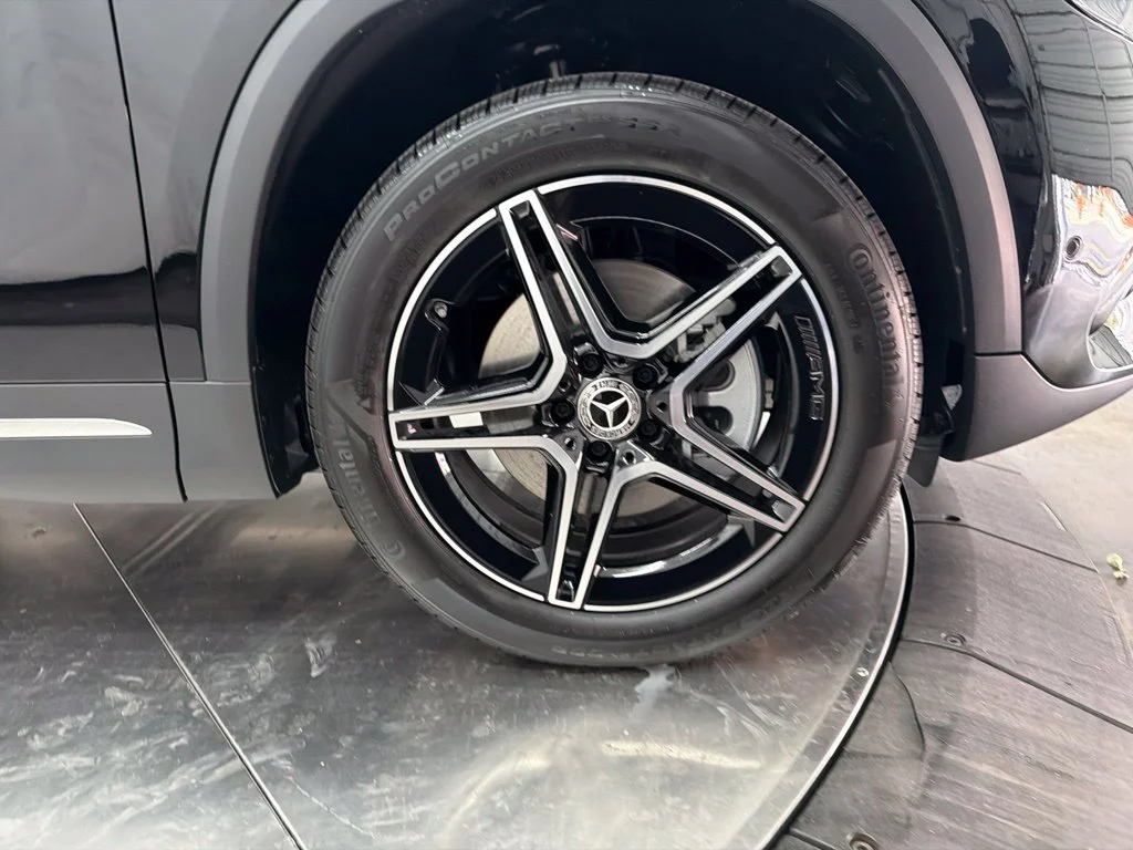 New 2026 Black Mercedes-Benz GLA 250 image 9