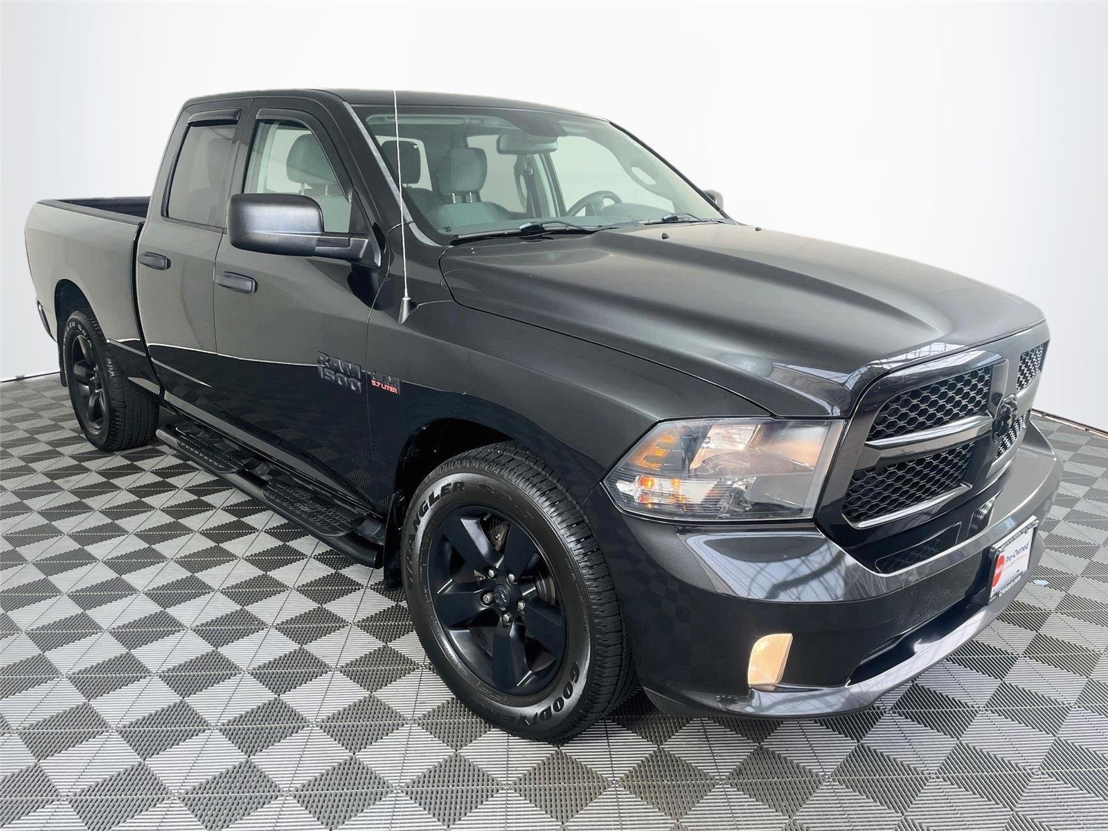 2016 RAM 1500 Express Quad Cab 6'4" (Fleet)'s photo