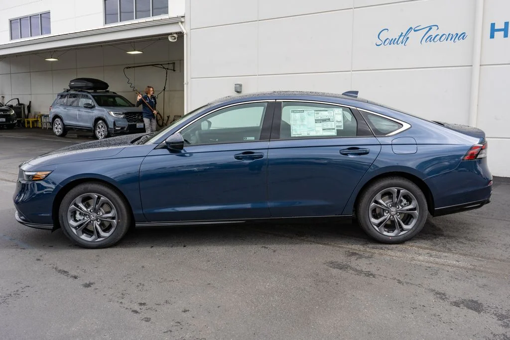 New 2026 Canyon River Blue Metallic Honda EX-L image 9