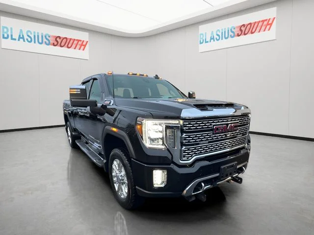 2020 GMC Sierra 4WD Crew Cab Standard Box Denali's photo