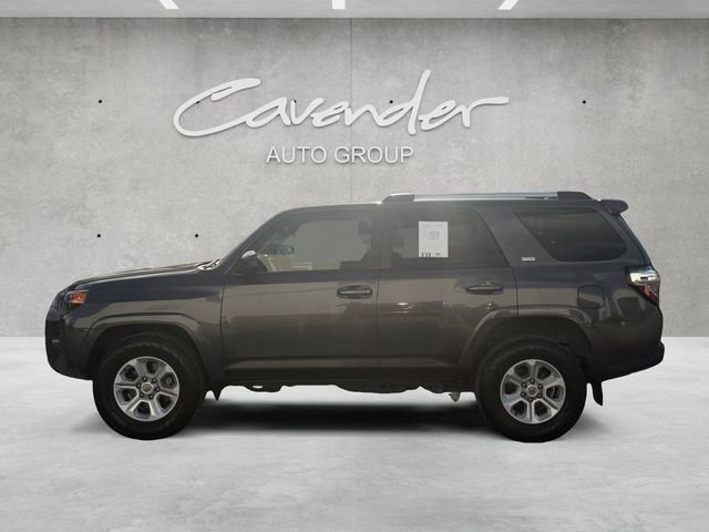 Used 2022 Gray Toyota SR5 image 13