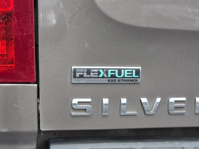 Used 2012 Gray Chevrolet LT image 28