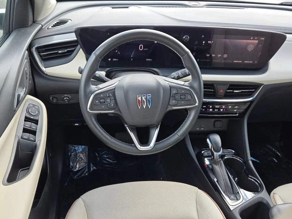 Used 2026 White Buick Avenir image 20