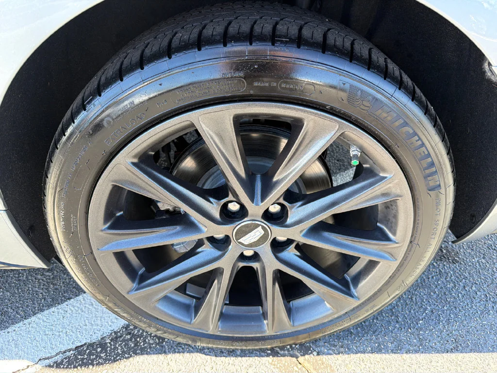 Used 2025 Silver Cadillac V-Series image 19