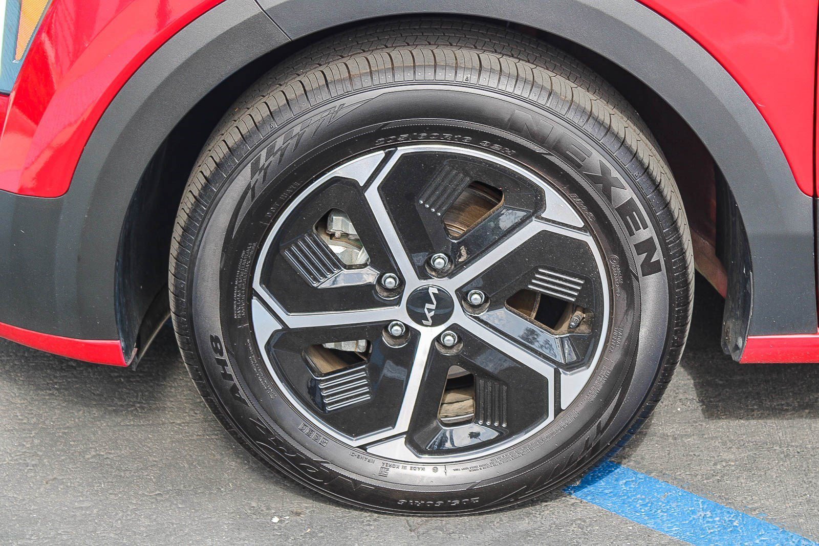 2025 Kia Niro EX - Photo 12