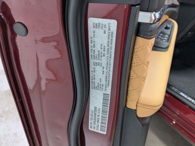 New 2025 Velvet Red Pearl-Coat Exterior Paint Jeep Summit image 19