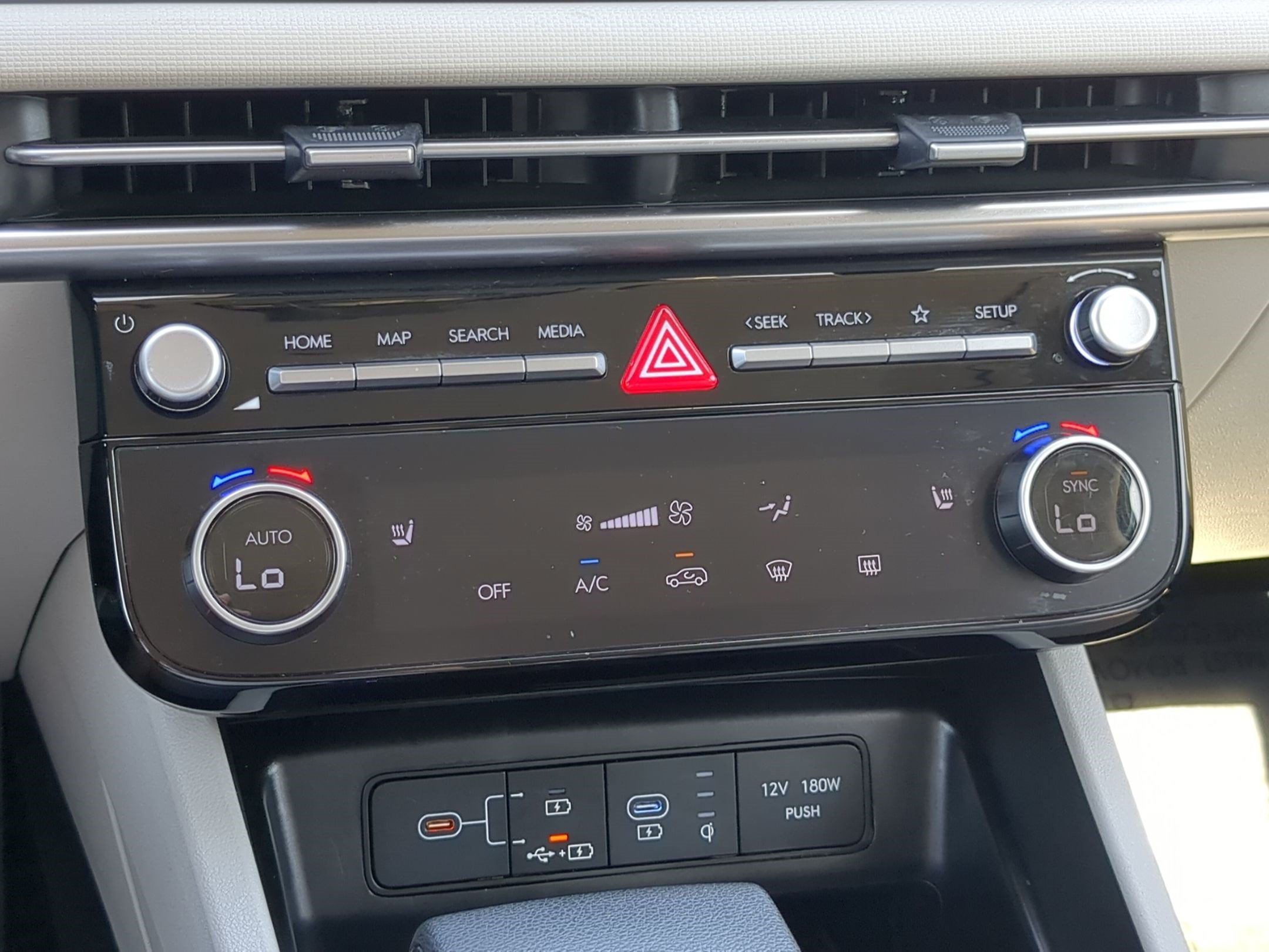 2025 Hyundai Tucson SEL - Photo 24