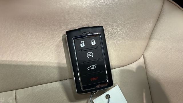 Used 2024 Midnight Sky Jeep Limited image 20