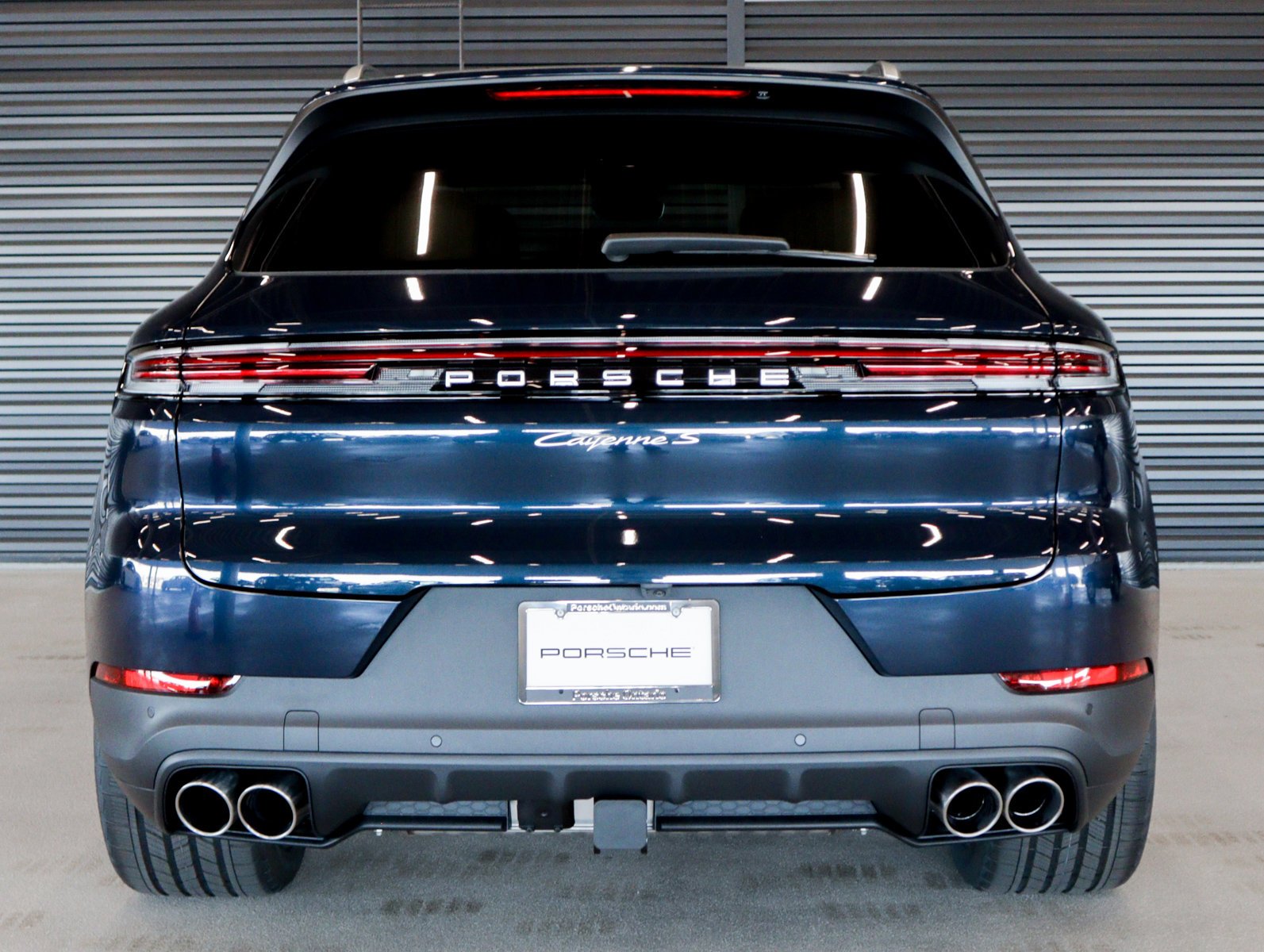 2025 Porsche Cayenne S - Photo 9