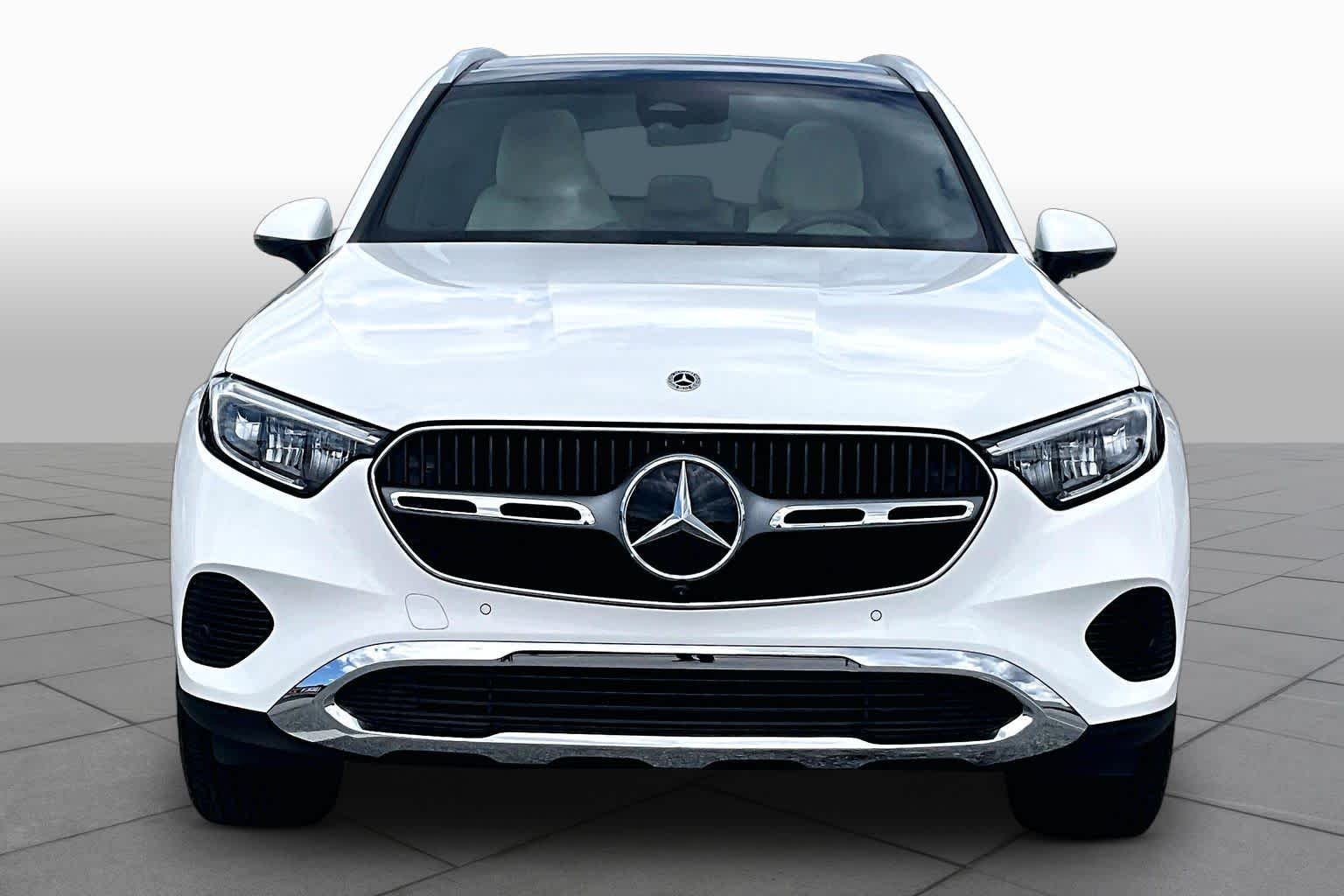 Used 2026 Polar White Mercedes-Benz GLC 300 image 7