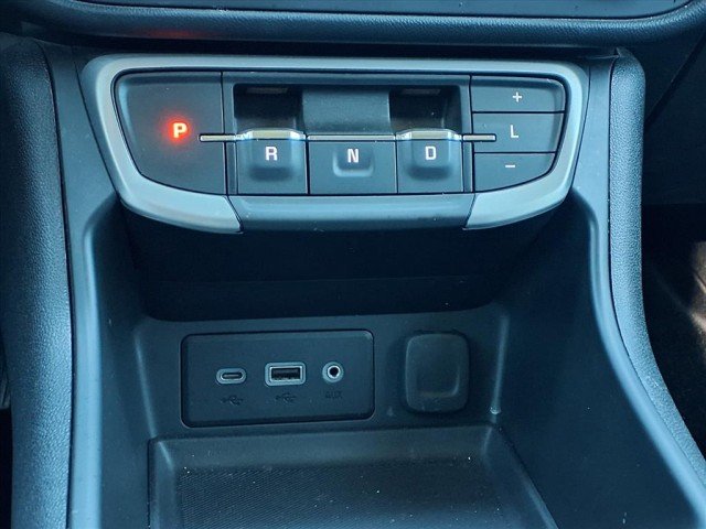 2023 GMC Terrain SLE - Photo 16