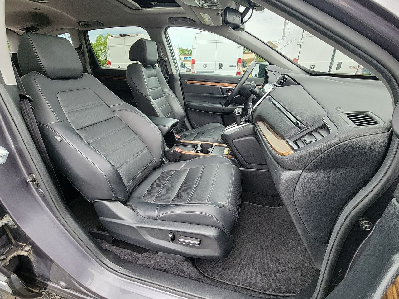 Used 2022 Sonic Gray Pearl Honda Touring image 25
