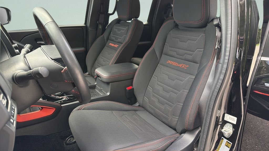 Used 2022 Black Nissan PRO-4X image 28