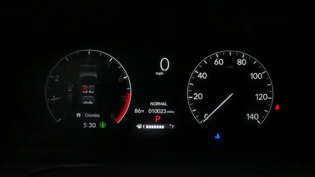 Used 2025 White Honda LX image 10