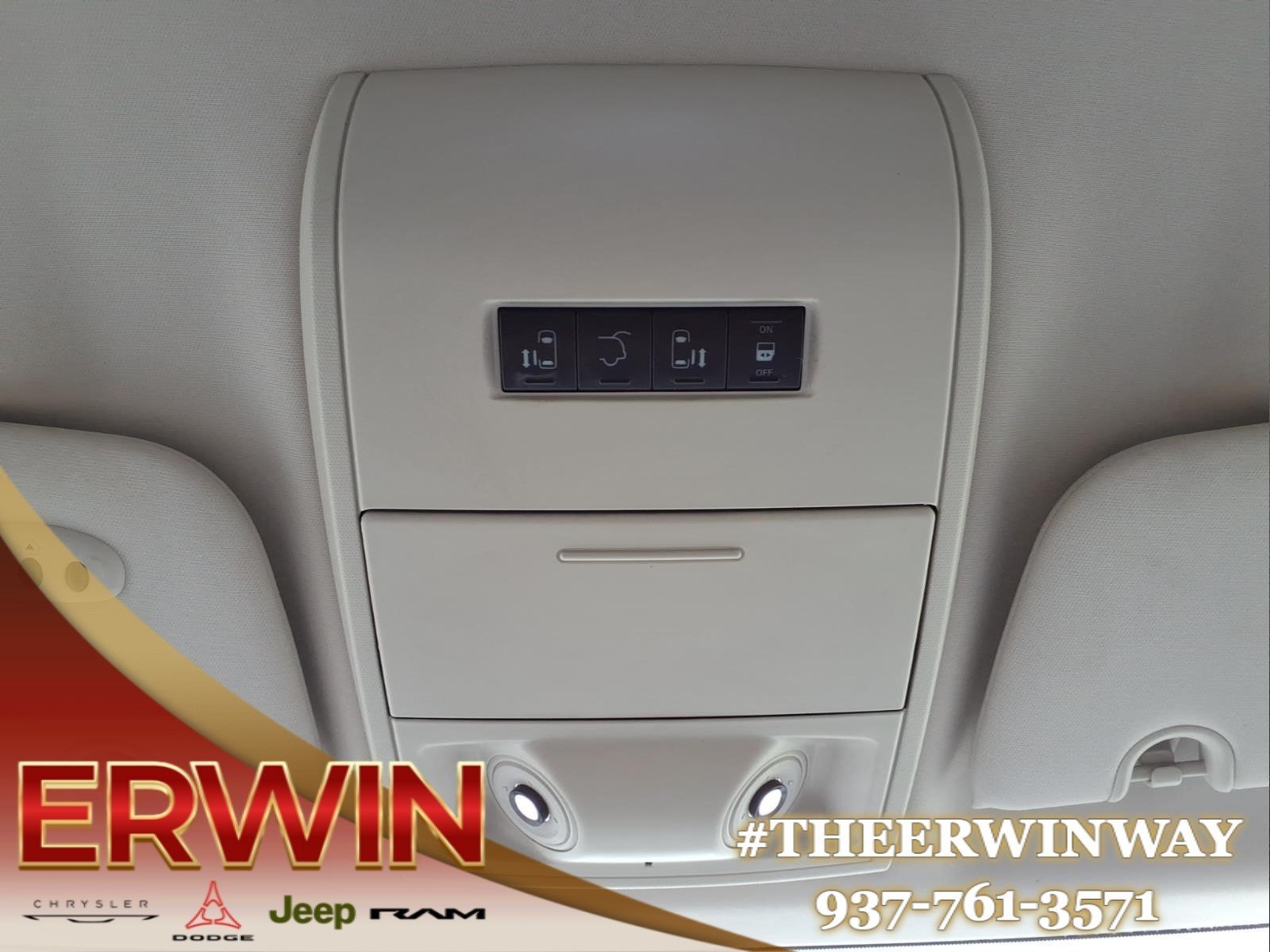 Used 2010 Inferno Red Crystal Pearl Coat Chrysler Touring image 22