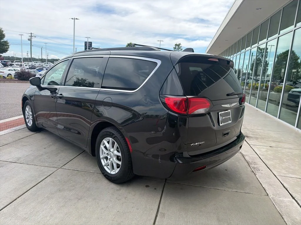 Used 2021 Black Chrysler LXI image 4