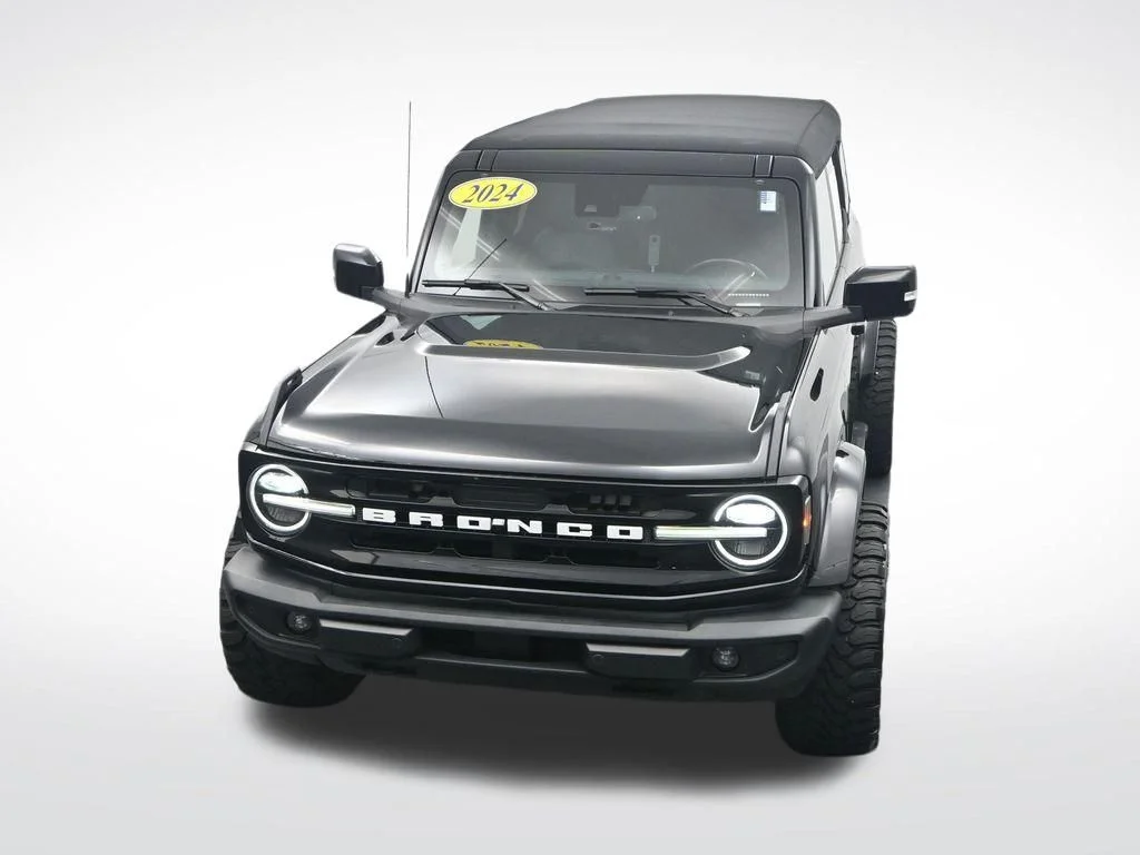 Used 2024 Shadow Black Ford Outer Banks image 32