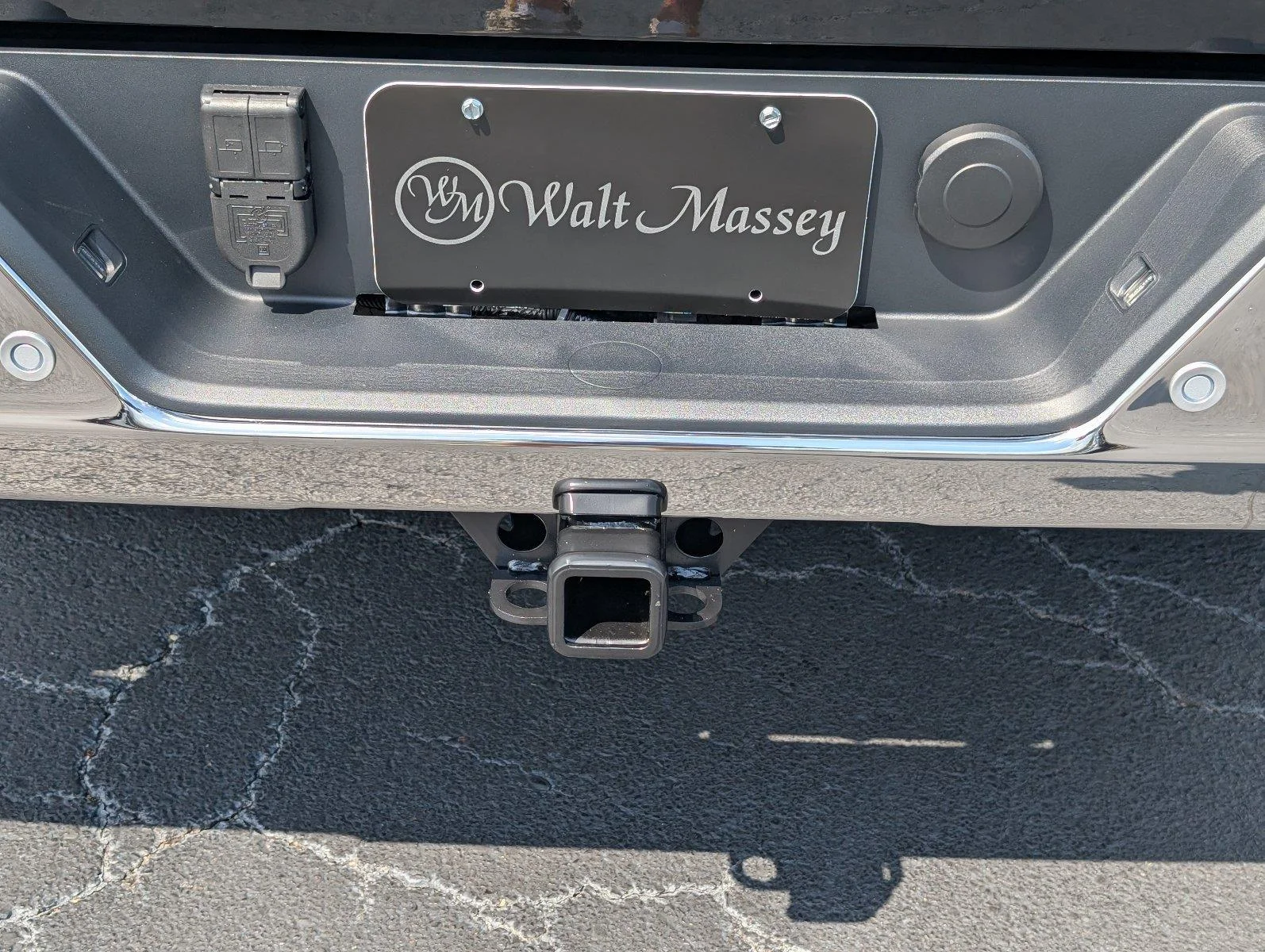 New 2026 Onyx Black GMC SLT image 5