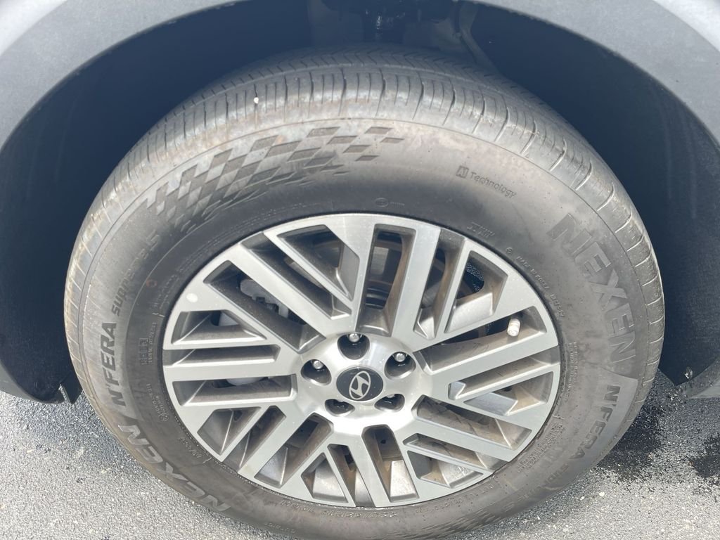 Used 2026 White Hyundai SE image 14