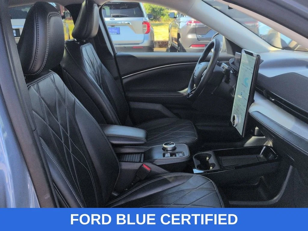 Used 2023 Vapor Blue Ford California Route 1 image 29