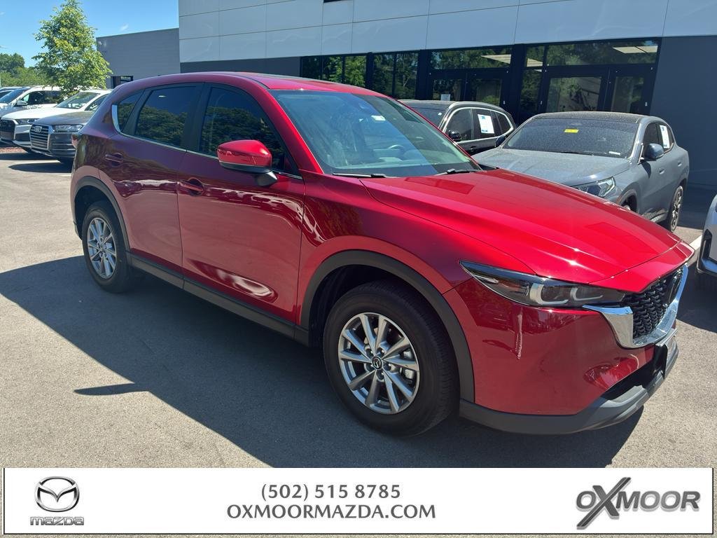 2022 Mazda CX-5 S Preferred package Auto AWD's photo