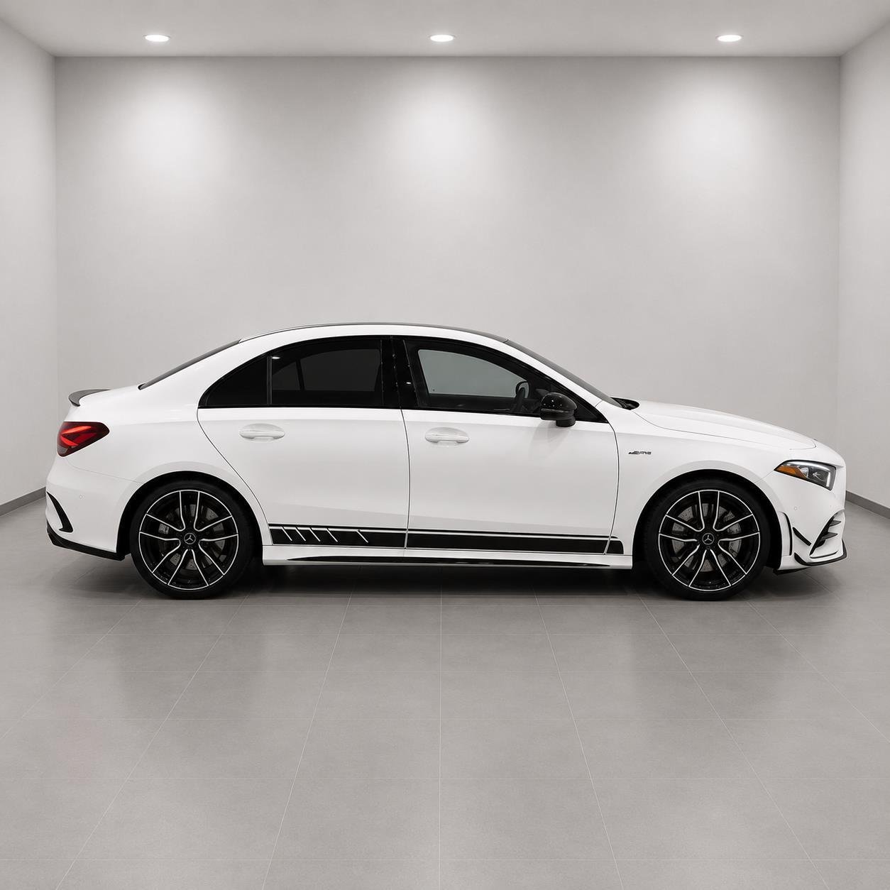 Used 2021 WHITE MERCEDES  image 5