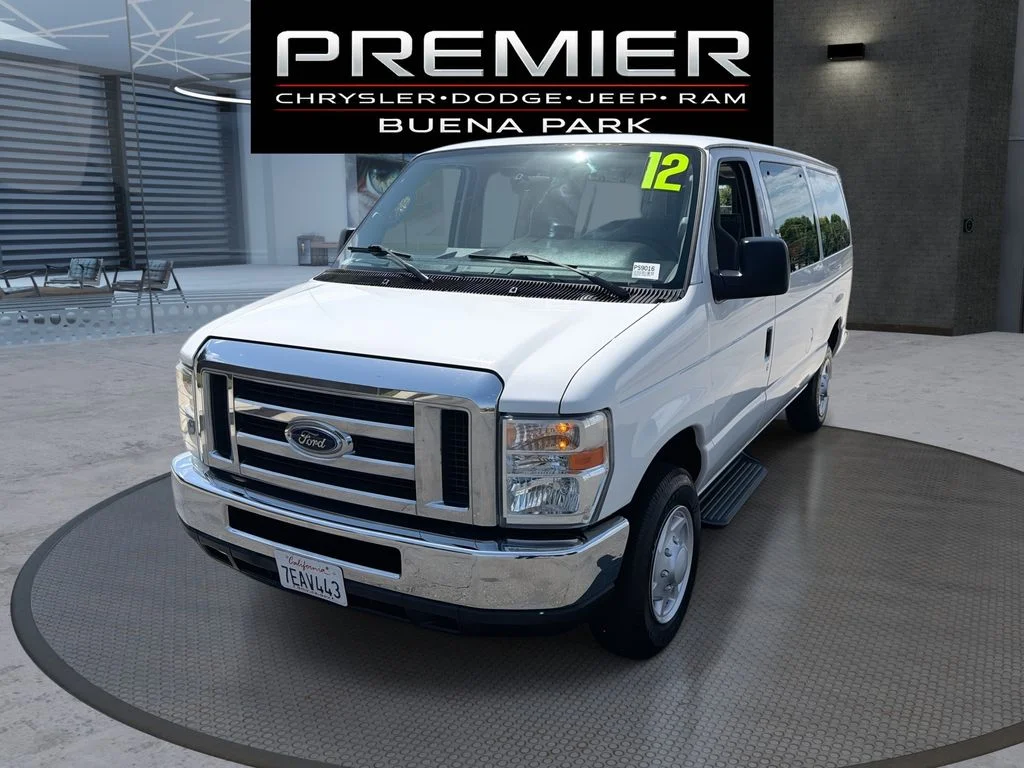 2012 Ford E-350SD XLT