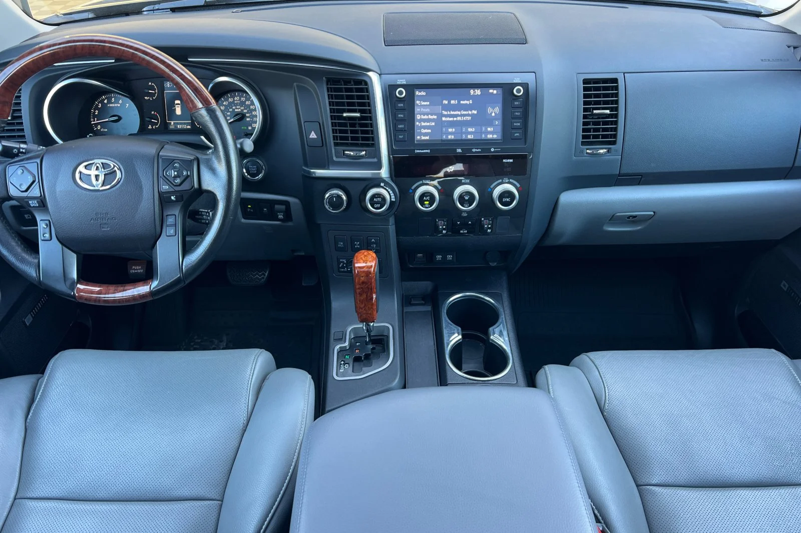 Used 2022 Magnetic Gray Metallic Toyota Platinum image 14