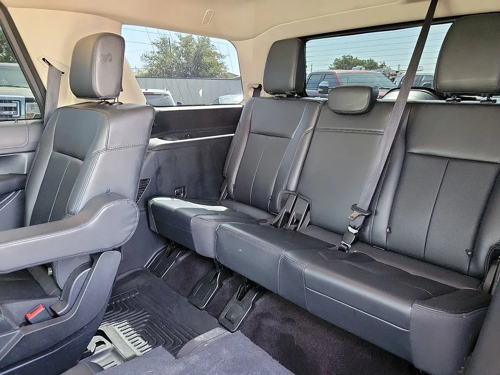 Used 2022 Blue Ford XLT image 16