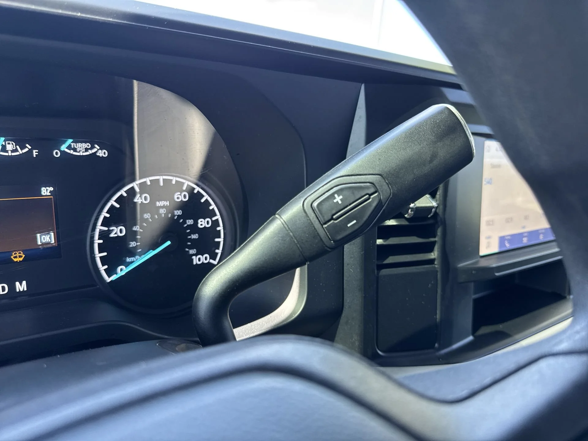 2025 Ford F-350 Super Duty XLT - Photo 19