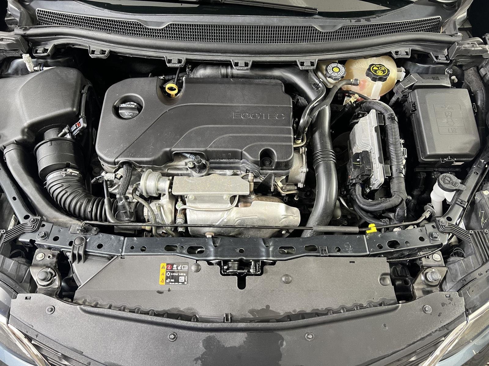 Used 2018 Graphite Metallic Chevrolet LT image 22