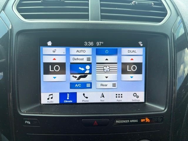 Used 2019 Silver Ford XLT image 23