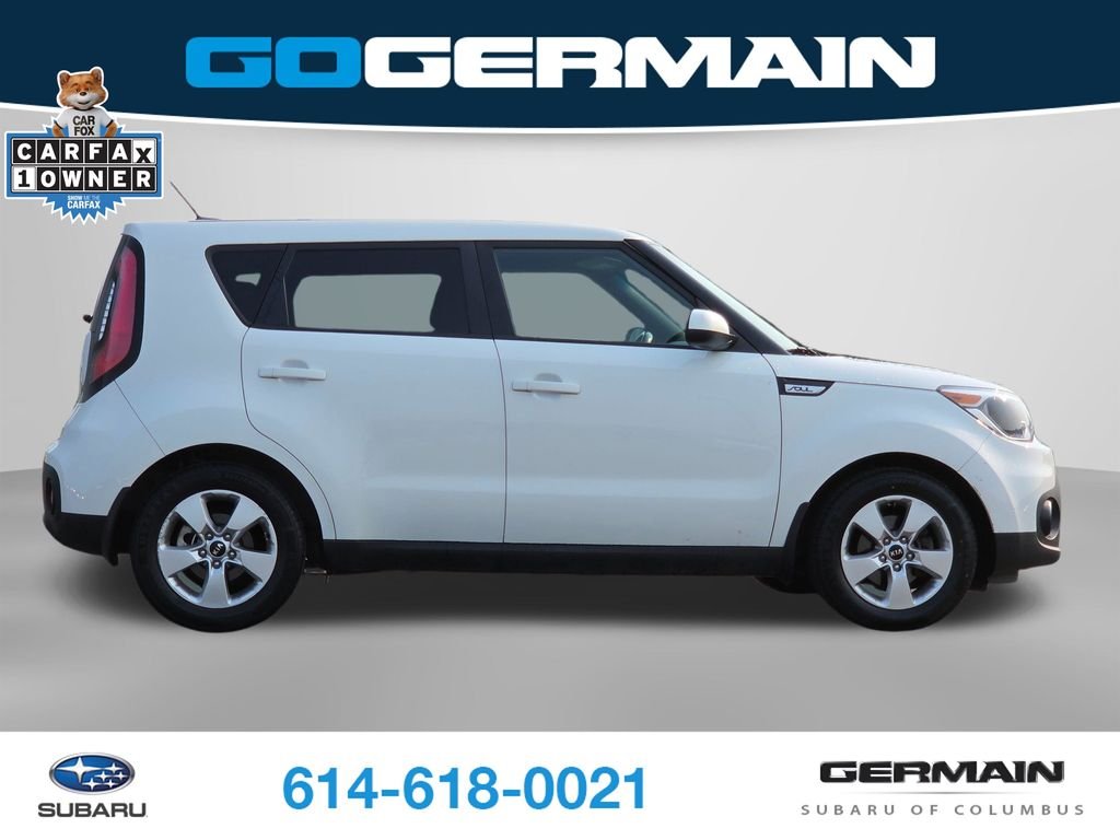 Used 2017 White Kia Base image 6