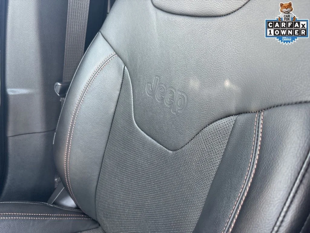 Used 2022 Black Jeep Limited image 23