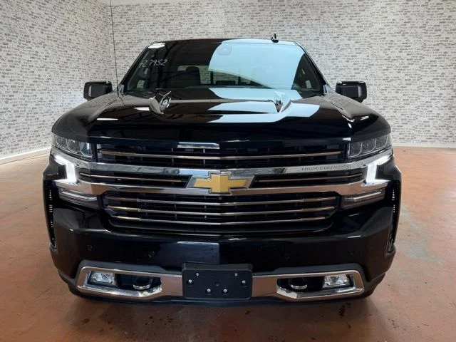 Used 2021 Black Chevrolet High Country image 2